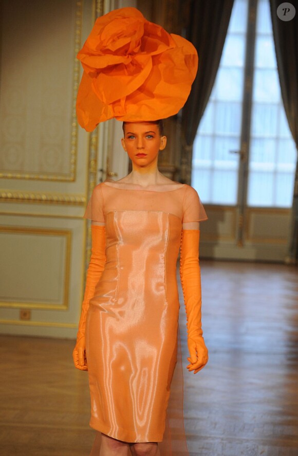 Défilé haute couture Alexis Mabille printemps-été 2012 à Paris, le 23 janvier 2012.