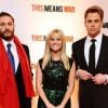 Tom Hardy, Reese Witherspoon et Chris Pine lors de l'avant-première du film Target à Londres le 30 janvier 2012