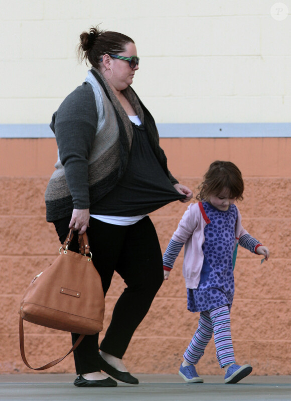 Melissa McCarthy et sa fille à Los Angeles, le 30 janvier 2012.