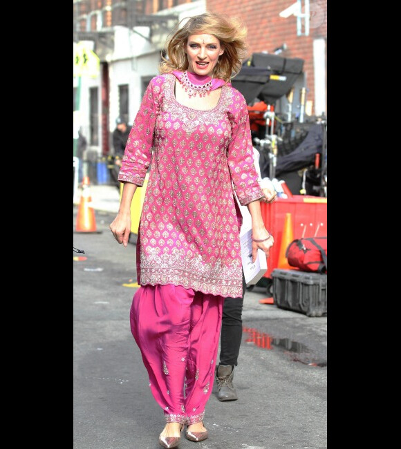 Uma Thurman, en tenue traditionnelle indienne, sur le tournage de la série Smash à New York le 1er février 2012