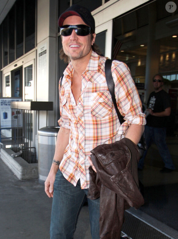 Keith Urban à l'aéroport de Los Angeles le 4 février 2012