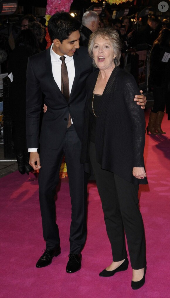 Dev Patel assistait à l'avant-première du film Indian Palace à Londres, le 7 février 2012.