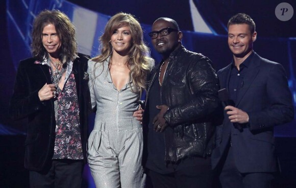 Le jury d'American Idol depuis deux ans : Steven Tyler, Jennifer Lopez, Randy Jackson. Ici avec l'animateur de l'émission Ryan Seacrest à Los Angeles, le 22 septembre 2010.