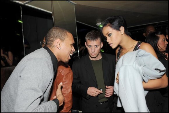 Chris Brown et Rihanna alors qu'ils étaient ensemble en mars 2008
