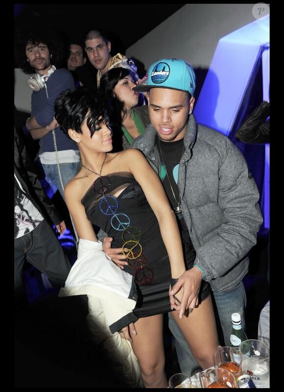 Rihanna et Chris Brown en décembre 2008 à Paris