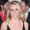 Britney Spears pose sur le tapis rouge, lors de la soirée des Pre-Grammy, le samedi 11 février 2012 à Los Angeles.