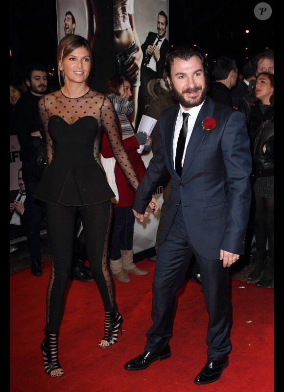 Michaël Youn et Isabelle Funaro lors de l'avant-première du film Les Infidèles à Paris le 14 février 2012