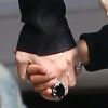 Heidi Klum à Los Angeles le 18 février 2012 a dévoilé sa main gauche dénuée de toute alliance. La star a décidé de retirer l'anneau qui la lie avec son ex, Seal. 