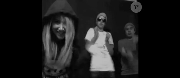 Le clip de Call Me Maybe de Carly Rae Jepsen avec Justin Bieber, Selena Gomez et Ashley Tisdale