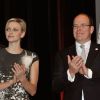 Le prince Albert II de Monaco et sa femme la princesse Charlene ont assisté à la cérémonie de la Croix-Rouge, à Monaco, le 21 février 2012
