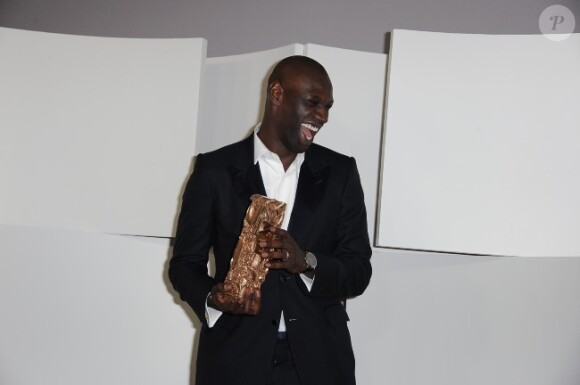 Omar Sy lors des César 2012 le 24 février : il explose de joie avec son prix d'interprétation