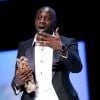 Omar Sy lors des César 2012 le 24 février : il reçoit le prix du meilleur acteur pour son interprétation dans Intouchables