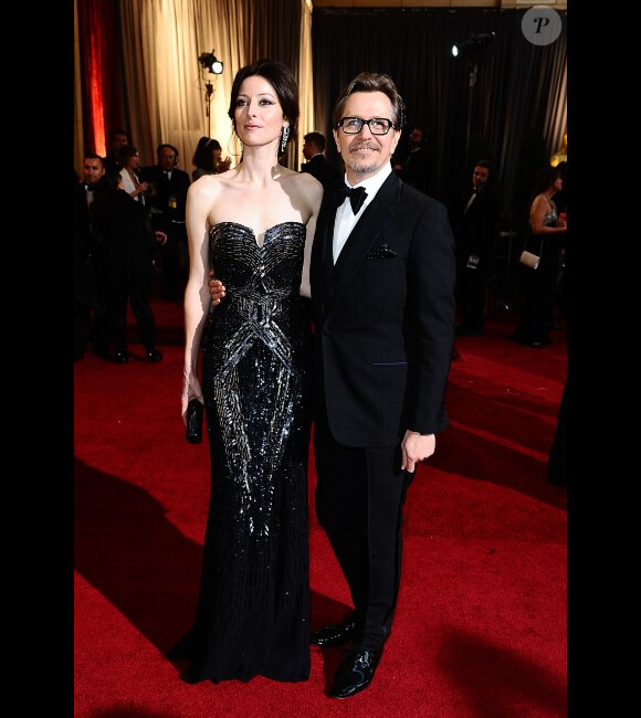 Gary Oldman et Alexandra Edenborough à la cérémonie des Oscars, le 26 février 2012.