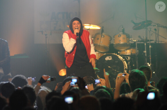 Diam's en concert à Paris, en janvier 2010.