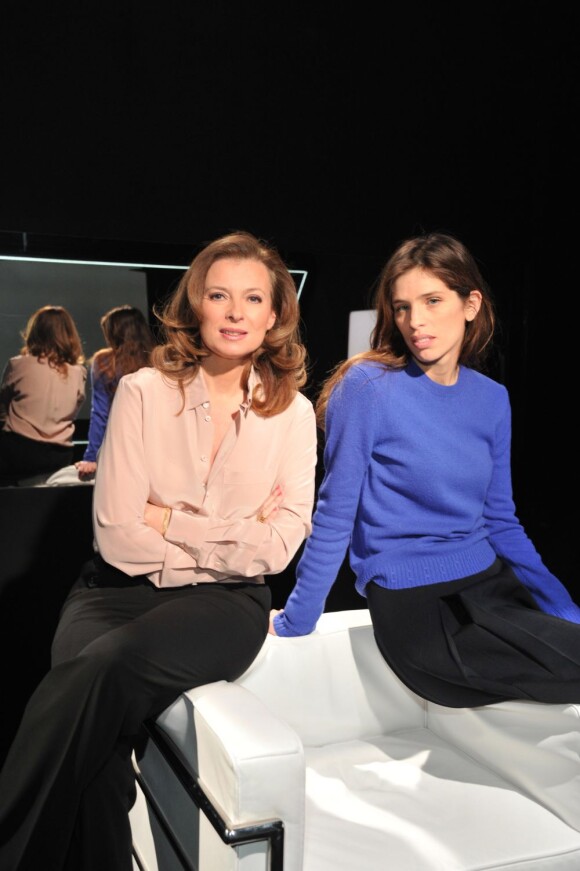 Valérie Trierweiler reçoit Maïwenn pour son émission Itinéraires sur Direct 8, diffusion le 16 mars 2012