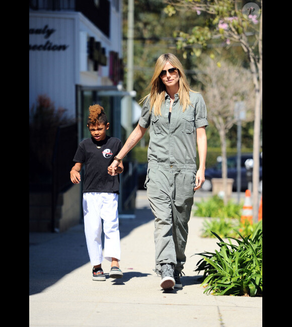 Heidi Klum emmène son fils Henry à son cours de karaté, à Los Angeles le 3 mars 2012.