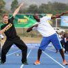Harry Bolt et Usain Bolt, deux éclairs à Kingston ! Le prince Harry a fait fort pour sa première journée de visite en Jamaïque en tant que représentant de la reine Elizabeth II pour son jubilé de diamant : le 5 mars 2012, à Kingston, il a défié et battu le sprinteur Usain Bolt. Certes, pas à la loyale...