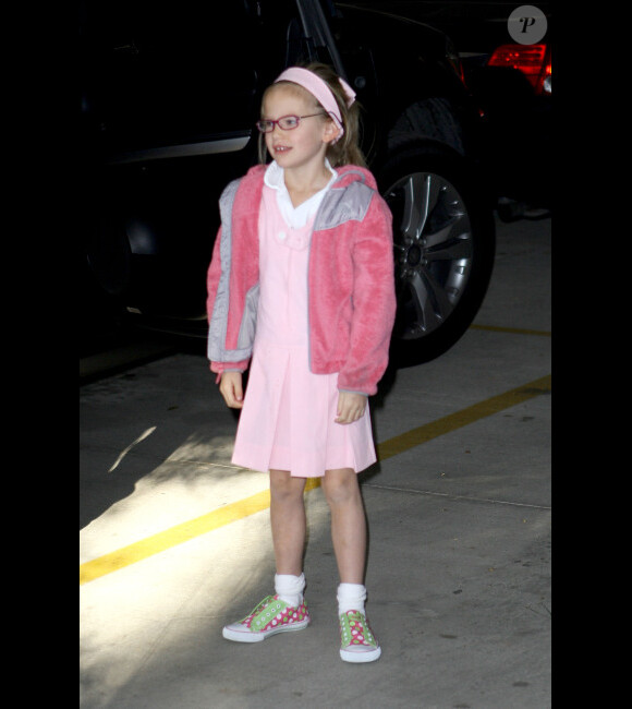 Ben Affleck emmène sa fille Violet à l'école, le 8 mars 2012 à Los Angeles