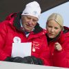 Le roi Harald et la princesse Mette-Marit de Norvège lors du concours de saut à skis à Holmenkollen le dimanche 11 mars 2012.
La famille royale norvégienne est chaque année présente à  Holmenkollen, complexe sportif à Oslo, pour les épreuves de Coupe du  Monde de la FIS (Fédération Internationale de Ski).