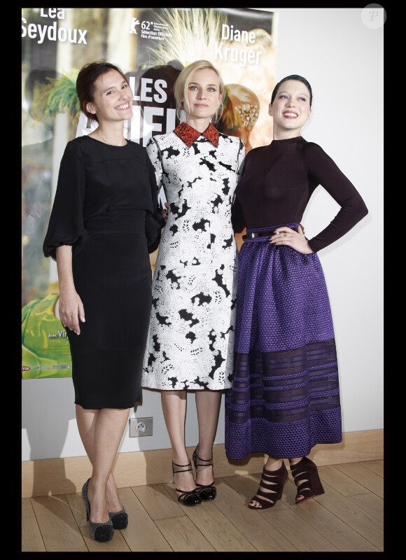 Virginie Ledoyen, Diane Kruger et Lea Seydoux : somptueuses et rayonnantes  lors du photocall du film Les Adieux de la Reine à Paris ke 15 mars 2012