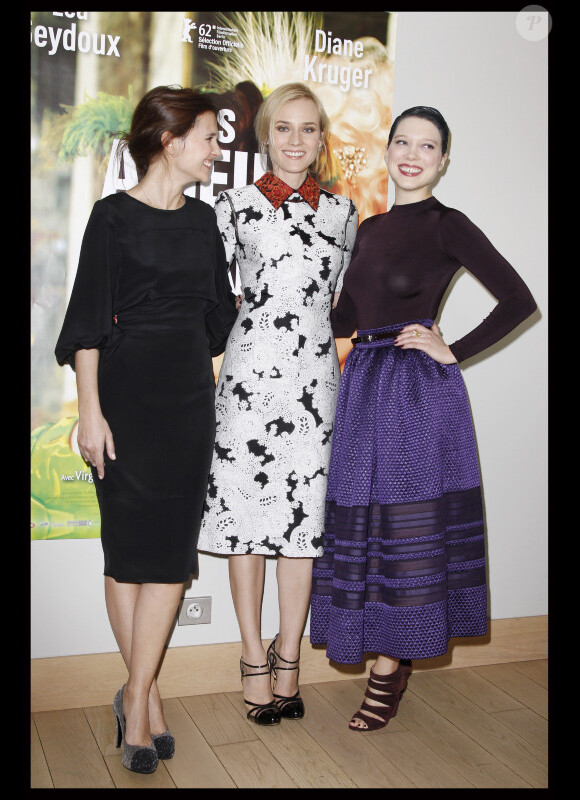 Virginie Ledoyen, Diane Kruger et Lea Seydoux lors du photocall du film Les Adieux de la Reine à Paris ke 15 mars 2012