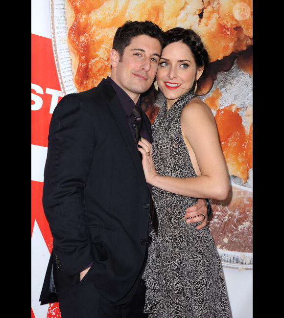 Jason Biggs et sa femme Jenny Mollen à l'avant-première d'American Pie 4 à Los Angeles, le 19 mars 2012.