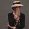 Carine Roitfeld dans la peau de Mademoiselle Chanel lors du shooting