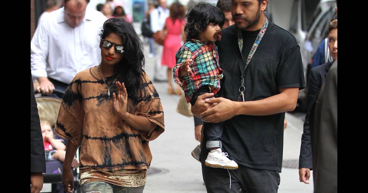 Mia Rapper Children M.I.A. avec son fils Ikhid et son compagnon Ben Bronfman à New York le ...