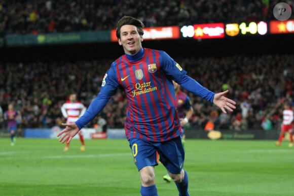 Lionel Messi entre dans les annales du FC Barcelone en devenant le meilleur buteur de l'histoire du club en inscrivant un triplé lors de la victoire barcelonnaise 5-3 face à Grenade le 20 mars 2012