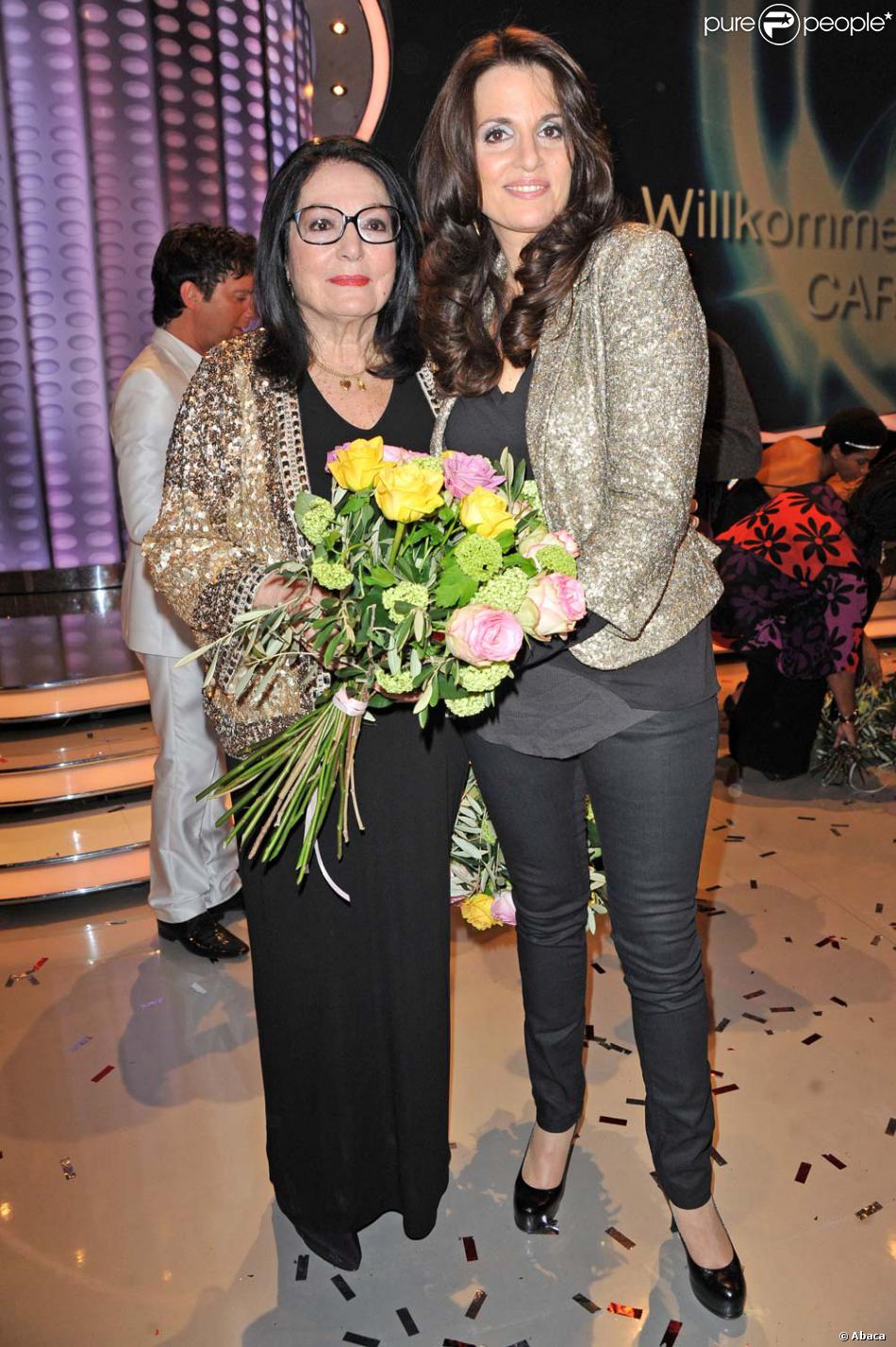 Qui Est La Sœur De Nana Mouskouri Nana Mouskouri et sa fille Lenou sur le plateau de l'émission