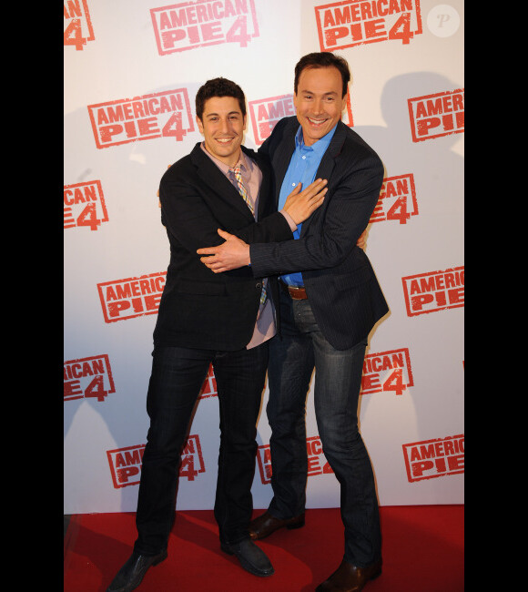 Jason Biggs et Chris Klein à l'avant-première d'American Pie 4 à Paris, le 26 mars 2012.