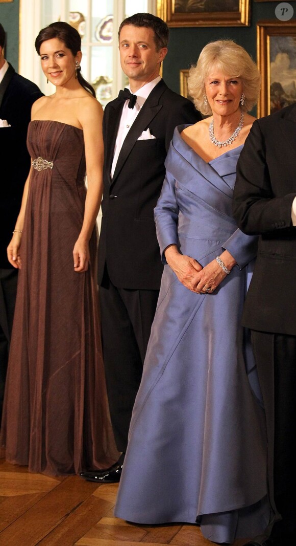 Dïner de gala au palais Christian VII à Amalienborg, Copenhague, le 26 mars 2012, en l'honneur du prince Charles et de Camilla Parker Bowles, en tournée en Scandinavie pour le jubilé de diamant de la reine Elizabeth II.