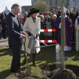 Le prince Charles et Camilla Parker Bowles en visite à l'église anglicane St Alban de Copenhague, le 25 mars 2012, pour un service religieux et la plantation d'un arbre commémorant le jubilé de diamant de la reine Elizabeth II. 