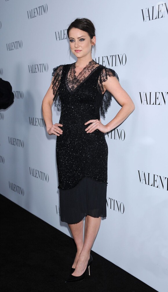 Jessica Stroup lors de l'ouverture de la nouvelle boutique Valentino sur Rodeo Drive à Beverly Hills, le 27 mars 2012.