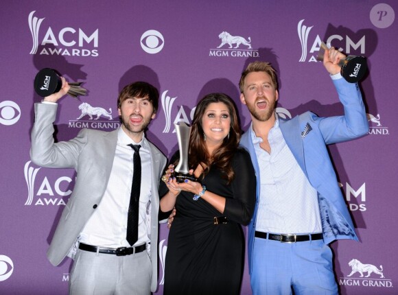 Lady Antebellum lors de la 47e cérémonie des American of Country Music (ACM) Awards, qui s'est déroulée le 1er avril 2012 au MGM Grand Garden Arena de Las Vegas.