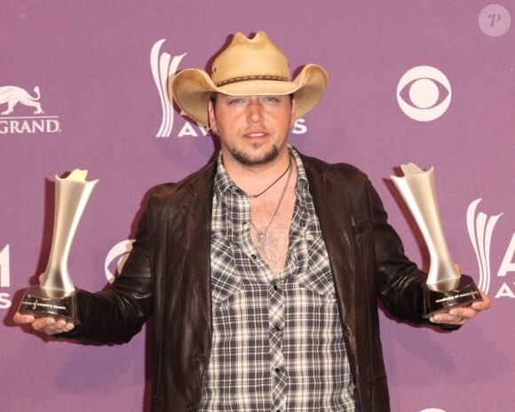 Jason Aldean lors de la 47e cérémonie des American of Country Music (ACM) Awards, qui s'est déroulée le 1er avril 2012 au MGM Grand Garden Arena de Las Vegas.