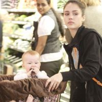 Jessica Alba : La star épuisée se fait voler la vedette par son bébé Haven