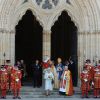 La reine Elizabeth II était accompagnée de son mari le duc d'Edimbourg et de sa petite-fille la princesse Beatrice d'York, le 5 avril 2012, pour le Royal Maundy Service, la cérémonie du Jeudi saint, à York Minster, cathédrale d'York.