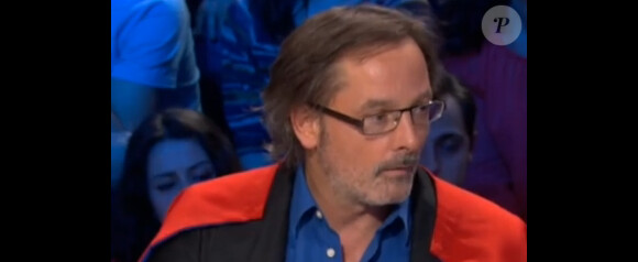 Christophe Alévêque, sur le plateau d'On n'est pas couché, le samedi 7 avril 2012.