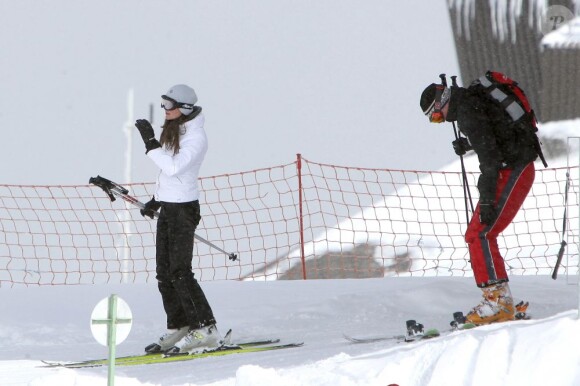 Le prince William et Kate Middleton aux sports d'hiver à Klosters (Alpes suisses) en mars 2008.