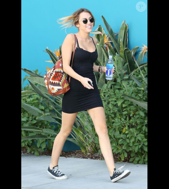Miley Cyrus n'arrête plus le sport entre la course et ses cours de pilates le 6 avril 2012 à Los Angeles