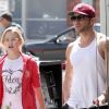 Ryan Phillippe et sa fille, la jolie Ava, se baladent à Los Angeles, le 29 mars 2012