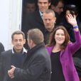 Arrivée du couple Sarkozy place de la Concorde à Paris, dimanche 15 avril 2012.