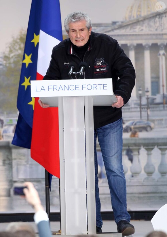 Claude Lelouch au meeting de Nicolas Sarkozy place de la Concorde à Paris, dimanche 15 avril 2012.