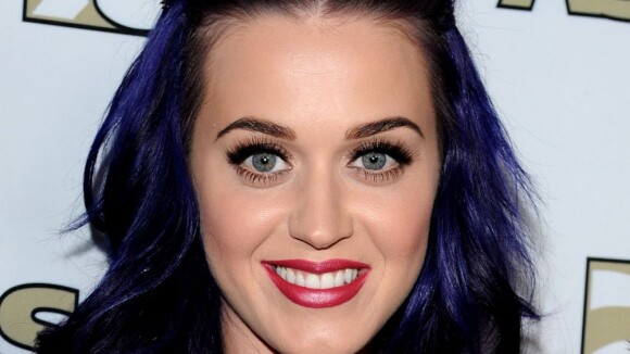 Katy Perry, en mariée bohème, échappe au pire sous l'oeil de David Guetta