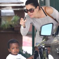 Sandra Bullock : Son fils Louis s'est fait un copain aussi mignon que lui