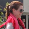 Alyson Hannigan enceinte, surprise dans le quartier de Venice se faisant plaisir au cours d'un après-midi shopping. Le 19 avril 2012.
