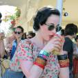 Dita Von Teese assiste au festival de Coachella, à Indio, le vendredi 20 avril 2012.
