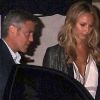 George Clooney, gentleman, avec sa compagne Stacy Keibler. Los Angeles, le 26 avril 2012