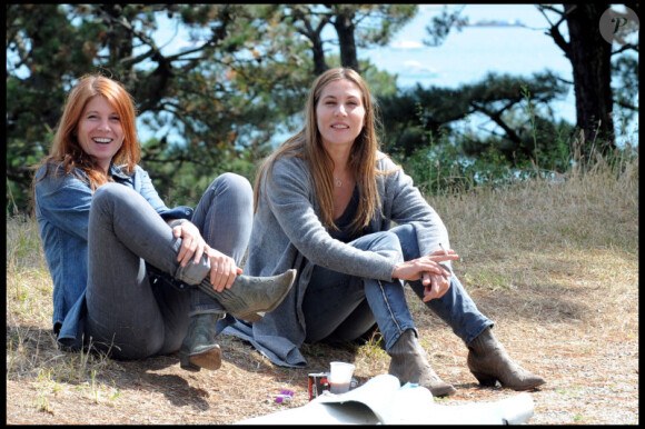 Mathilde Seigner et Alexandra Leclère sur le tournage du film Maman en 2011